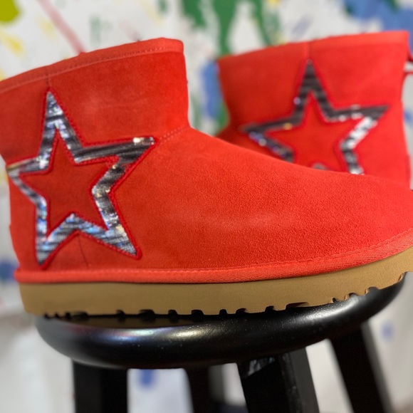 UGG CLASSIC MINI STAR RED - Picture 2 of 9